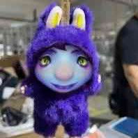 Após apocalipse no spotted me escondo atrás de um perfil de AD e livro, obcecada por Sanrio e X-men, possuo 60 hobbies