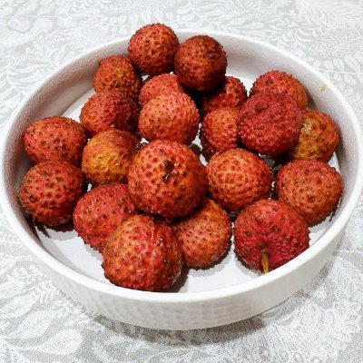 特にライチが好きで、トロピカルフルーツも好きです。
美食を味わうのは一種の精神的な楽しみだと思います。あなたもそう思いますか?