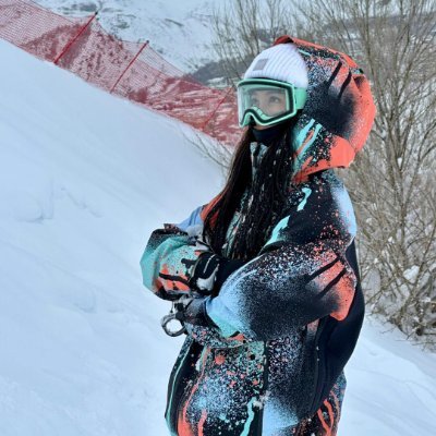 Washington State | Ski Enthusiast | Divorced and Single, Looking Forward | Beware of Scammers, Bots 🚫, and Pornography 🚫