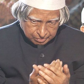 Meri Zindgi Mera Faisla Raza Sirf Us Rab Ki....!!!!!!💐💐💐