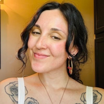 itybityk1tty's profile picture. existence sux