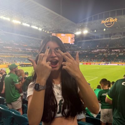 stheesep's profile picture. Scoppia che la vittoria è nostra!!!