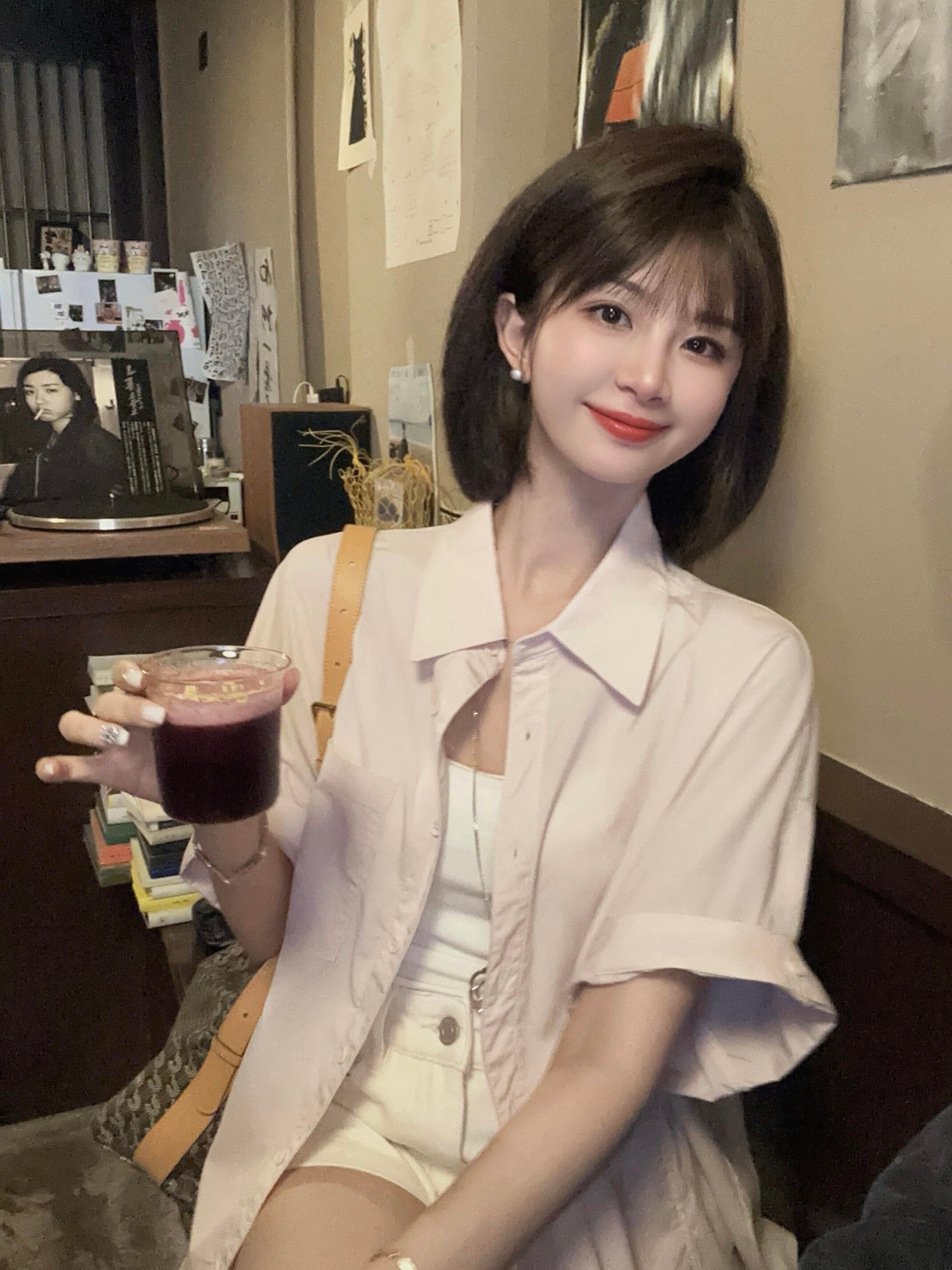 愛する人と、運命の時に出会えますように。そして、運命の人とも出会えますように。お会いできるのを楽しみにしています!