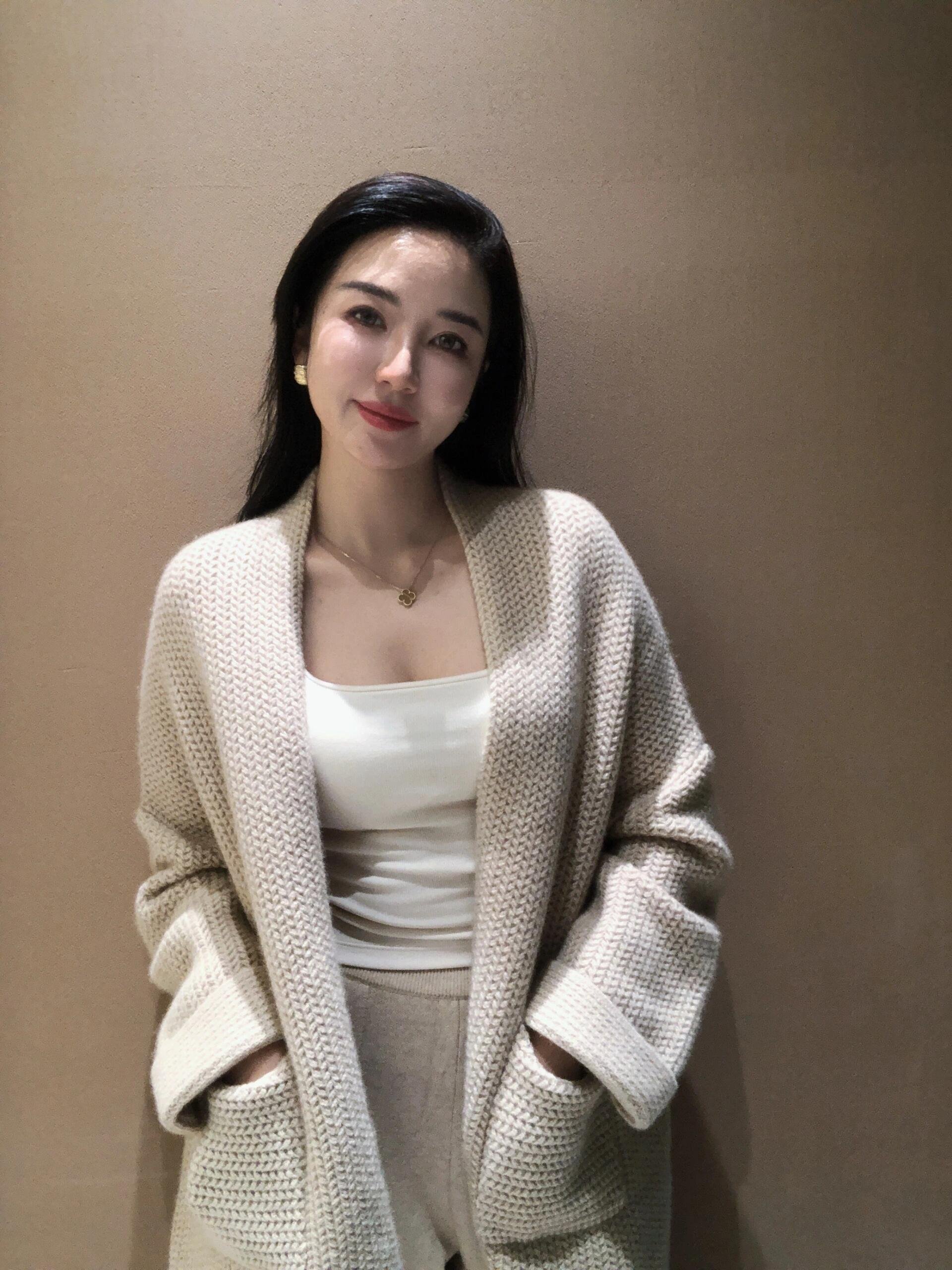 愛する人と、運命の時に出会えますように。そして、運命の人とも出会えますように。お会いできるのを楽しみにしています!