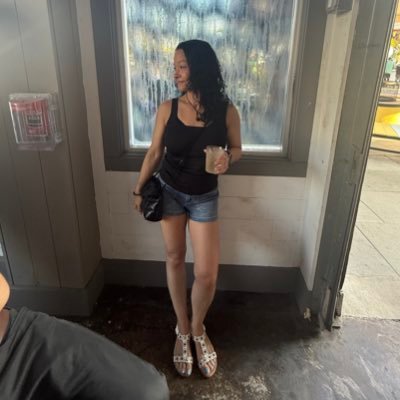 HeyItsJesskerr's profile picture. 🚨Paramedic 🚑 🇺🇸 Conservative 🔴 MAGA 🇺🇸 I like coffee ☕️ 🚫 DM’s 🚫 No porn/spam & I don’t care about your crypto. Don’t be shy! 👋🏼