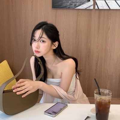 1997 — ࣪ ִֶָ☾. L’amour est une fleur, je suis sa rose. Dancing between elegance and enigma, 𝒥𝑒𝓂𝒾𝓂𝒶 𝑀𝒶𝓊𝓇𝑒𝑒𝓃.