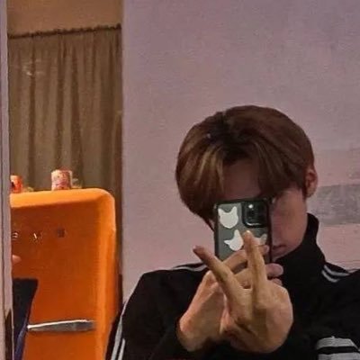 felizxx487's profile picture. 07 高校生 🚹 超低浮上