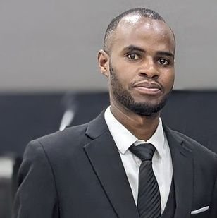 Software Engineer 💻 | Student @urcst | God's child😇 |proud Rwandan 🇷🇼 | chess 🏁