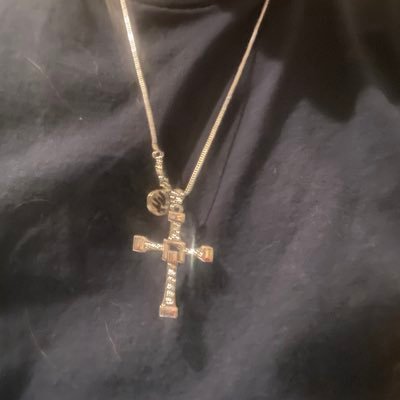 allured_x_Love's profile picture. 