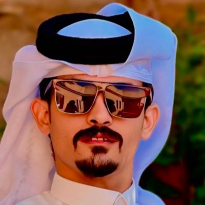 3z_almrajl_H's profile picture. ( انتمي الى قارة بني وائل ) احببتها فاصبحت شاعرها :( H ، انا الصعلوك الذي باعه المستقبل لماضيه ولم يعد لديه ما يخسره (تجد ابياتي وكل ما يخصني في المفضله)