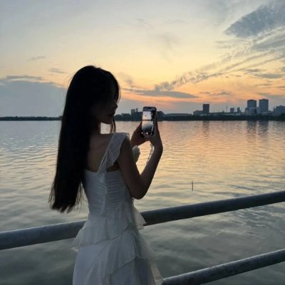 可可爱爱~🎀🎀
一个又纯又欲的美少女~🎀🎀
忘了告诉你 我喜欢吃硬 不 吃 软~~嘿嘿
我只想啪啪 一对一无门槛地址:https://t.co/w98xy3DdFR