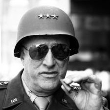 “Chi ha provato il volo camminerà guardando il cielo, perché là è stato e là vuole tornare.”