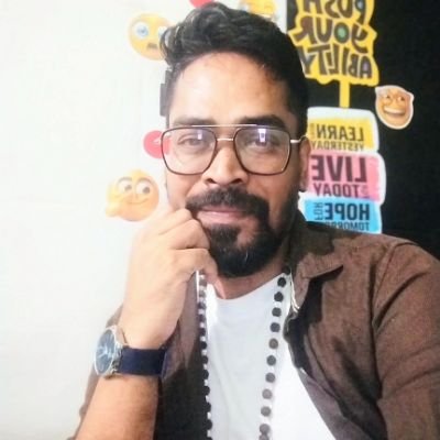 Kingsleyvimalj's profile picture. SOCIAL COMMENTATOR
பத்திரிக்கையாளர் | Journalist | ZENDRAVA | Creative Director | AANMA AHAM | Managing Editor | Writer | Artist | Designer |