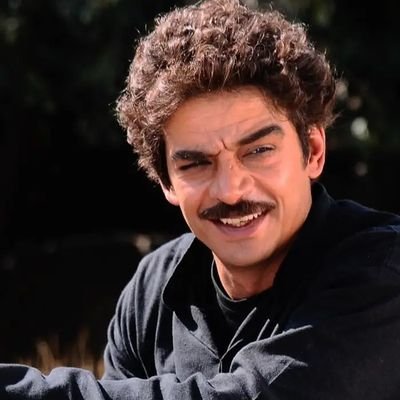 Kamran_Buriai's profile picture. دارم همه چیزو میبینم ..