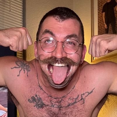 slopslopy's profile picture. 22 | bi bator | dms open weiner/booty pics are welcomed!