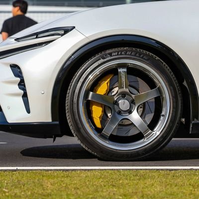 車好き😁 内装、外装、足周り自作で車作ってます🙆車歴 33ローレル→TCRエスティマ→RAオデッセイ&ワゴンR→15クラウン&18クラウン→50シーマ&17マジェスタ→80ハリアー→現在クラウンスポーツ
趣味→車弄り😁スーパーGT😁 カメラ😁クロスバイク😁スニーカー主にNIKE😁などなど