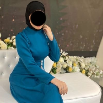 ZainabK79974's profile picture. Who loves me, I love him, who doesn't want me, I don't want him Who asks questions about me  I will ask about him as well 🙃🙂😒😏