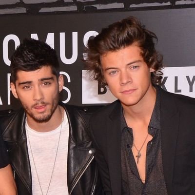 🏳️🌈🏳️⚧️ Just A Zarry Fan Acc 💚💛 LOVE IS LOVE 💚💛💗💜❤️💙🤍🖤🖤