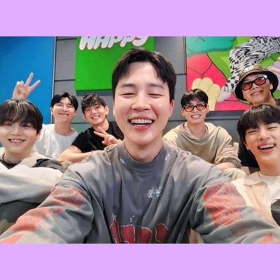 AccPS12's profile picture. Working hard to pursue my own happiness             
~Italian Army💜 fanaccount|BL|#unit🌻🥥