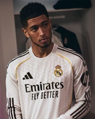 XeuHussein's profile picture. 