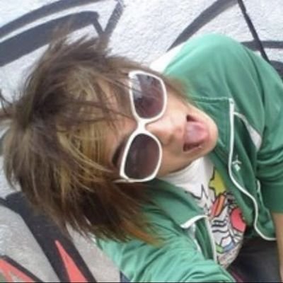 20, genderfluid and pan, literally the biggest brokencyde fan??