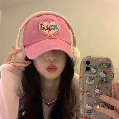 fq_e13's profile picture. (ෆ˙ᵕ˙ෆ)♡☆彡 성찬이 ⋆｡˚ ✩