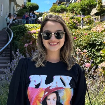 Camila 🦋さんのプロフィール画像