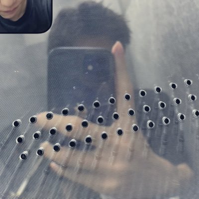 39b_i's profile picture. どんなに自分が辛くても楽しくても、所詮自分だけの知覚。あなたの世界。私の世界。