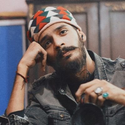 Rehbari110's profile picture. حسینی | پاکستانی | مہاجر | لالو کھیتی | لبیک یا مہدی عج