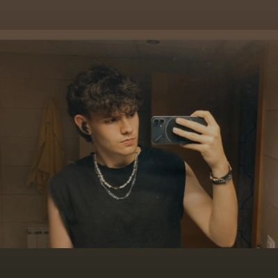 Adri15tj's profile picture. #forçalleida 💜

Bropleh es mi padre