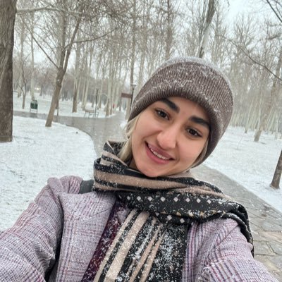lminwal's profile picture. «زندگی یه دختر مهندس بین کد و کرم‌پودر»
