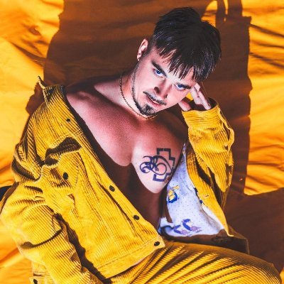 | eng 🇬🇧 / esp 🇪🇸 / cat 🇦🇩
| Just a Spanish guy who loves Eurovision 🔮 and Finland 🇫🇮