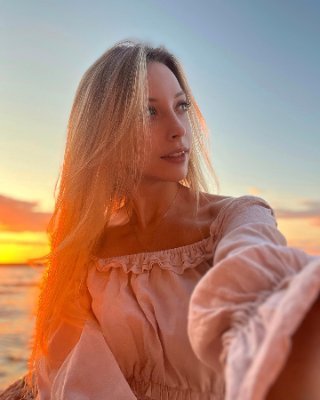 The beauty of life lies in the details✨, the first ray of sunshine in the morning☀️, the aroma of coffee☕, the laughter of friends😄, are all moments worth cher