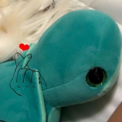 FabiTheProdigy's profile picture. i make poetry