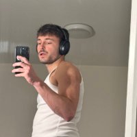 Dom (@domivl_) 's Twitter Profile