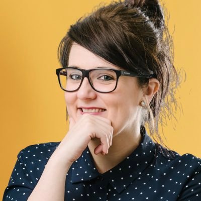 Senior Lecturer in Writing, Editing & Publishing @USQedu | #WritingTrauma, #KidLit & #NarrativeHealth | 💬 @ConversationEDU @timeshighered | 🎗️