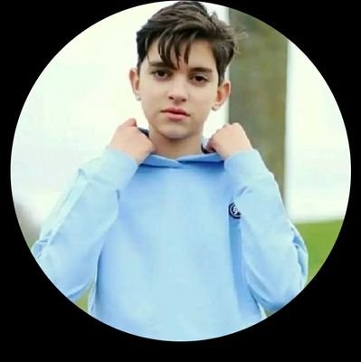 uhydsaeq93's profile picture. آلَلَهّمً فُرحًةّ تٌُنِيَر مًآ أطِفُأتٌهّ آلَخِيَبًآتٌ فُيَنِآ .✨