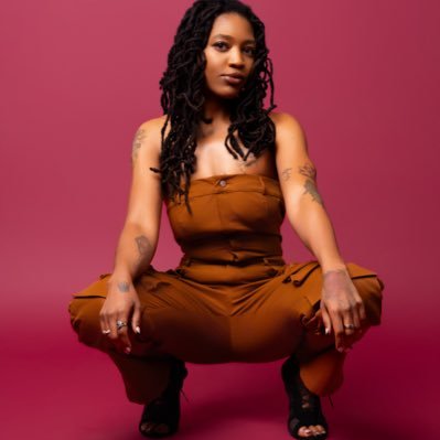 Model 📷 • Actress 🎥 • Licensed Massage Therapist • Kink Exhibitionist • Poet • Creative Director #LLTEEJAY 🙏🏾😇❤️