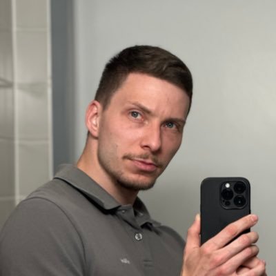 Chrizz61's profile picture. 