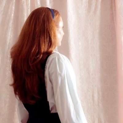 caroladesworld's profile picture. The official home to all things @carolades 🧚🏻‍♀️ “Good Swimmer” out now.