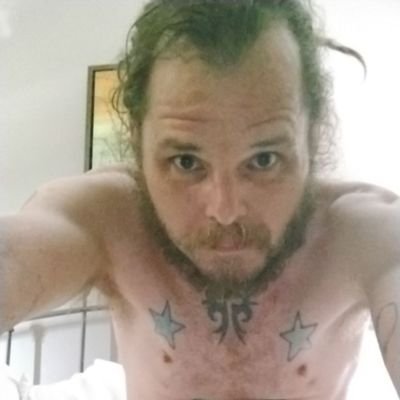 SqUiDs666's profile picture. Follow and message for free porn. mdni
if you ask my location you get dick pics.
I'm straight. I'm here to show off.