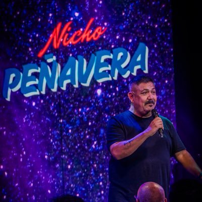 Standopero, 🏳️🌈 Campeón de Roast. Guionista, Tallerista, Actor y Productor de Comedia en Casa Peñavera