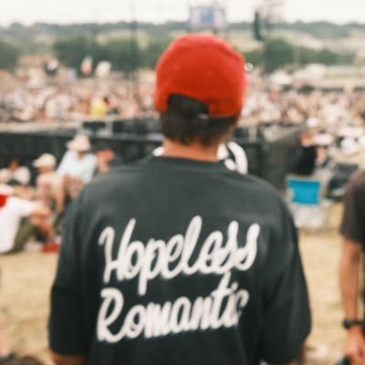 karolouista's profile picture. I guess I never knew we'd have the shortest forever 𝜗ৎ