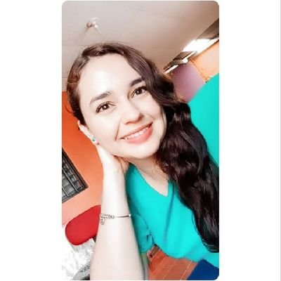 marie_esth87449's profile picture. 🧫 Estudio Microbiología 🧪 Amo los microscopios, la ciencia y descubrir lo invisible 👩🏻‍🔬