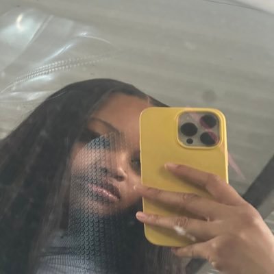 diampov's profile picture. Poster girl🫦