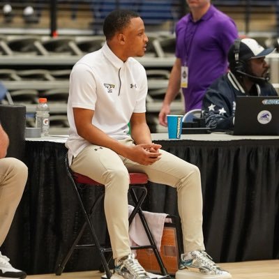 Vonte𓅓. ig:Iamvonte._ #owe💚 Student Assistant Coach at Texas A&M University-Texarkana