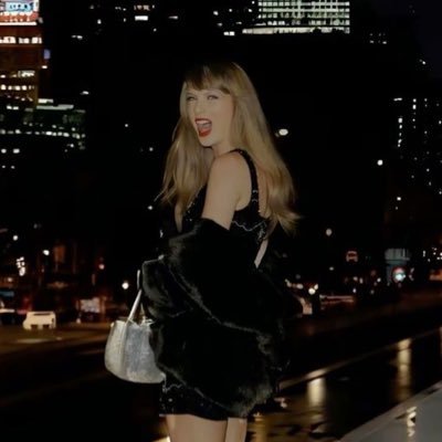 swiftieispunk's profile picture. swiftie/pedro stan🫶🏻 @pedropnation admin! i’m 20!