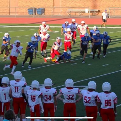 deshaun_smith8's profile picture. Maize high 29’/ QB/ Gpa 3.6/ 6’0 178/email 29deshaunsmith@usd266.com/number 6203145020