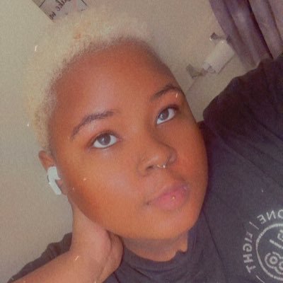 •28 •Admin for @jeremywakeup •@Selenelionofc member •Pansexual•she/they