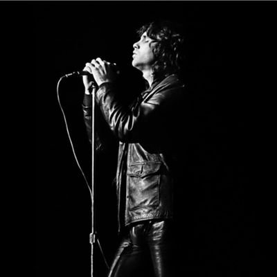 Prof. Historia en la UdeC. The Doors, Sandro, Gilda, Rock clásico, Jazz, algo de punk, por ahí va la cosa. Papá de una chinita. Aquí opino por mí